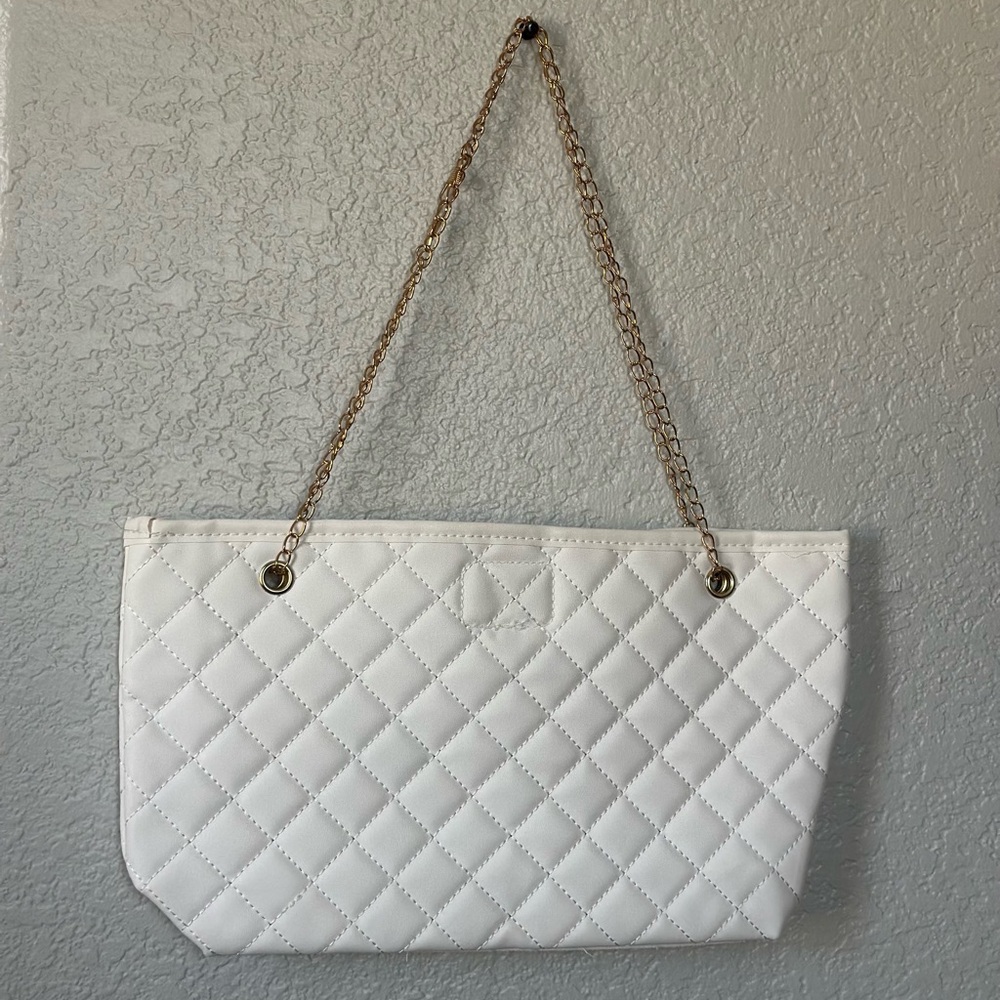Elegant Quilted Shoulder Crossbody Bag NWT - Picture 2 of 11